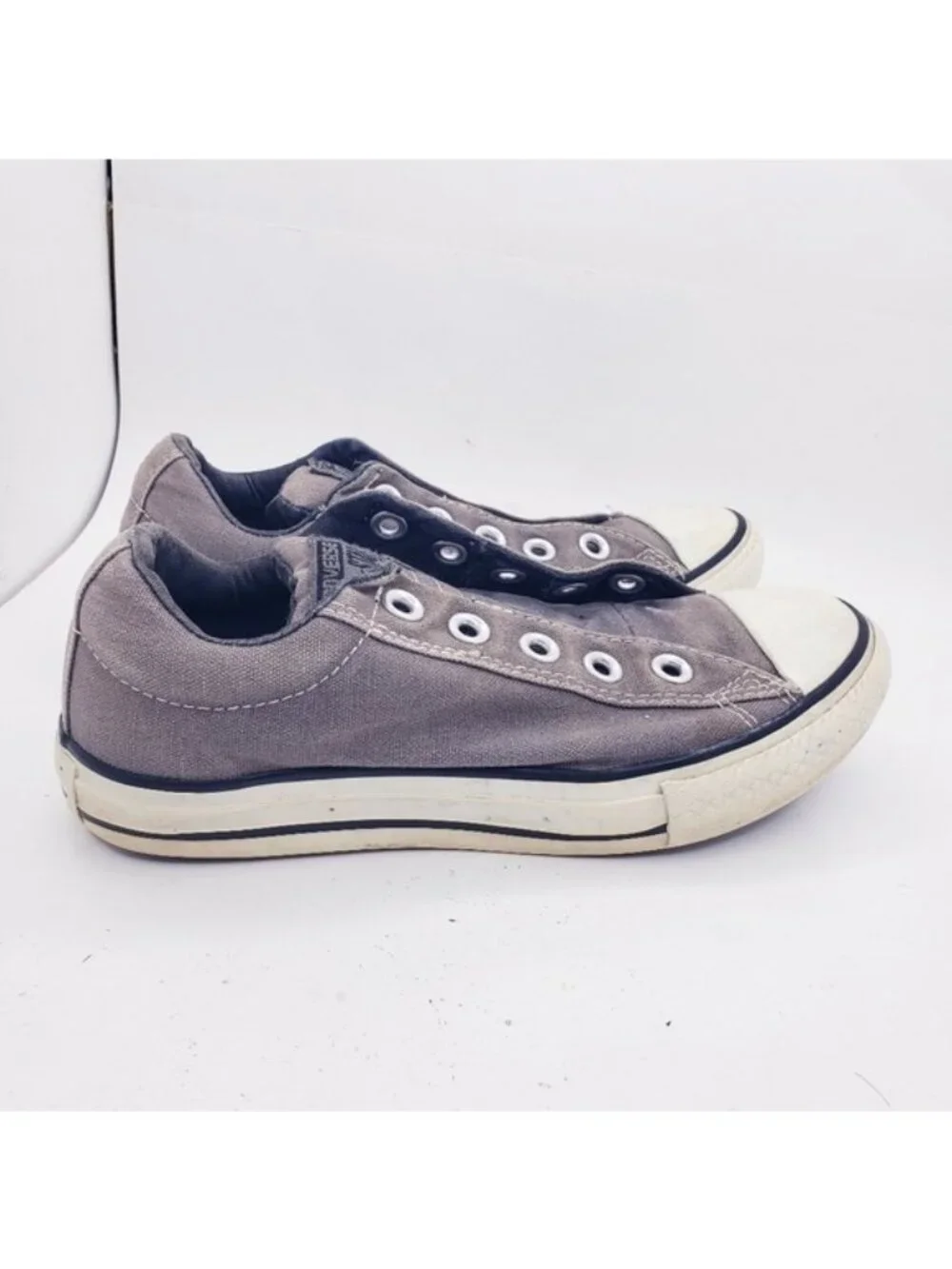 Converse Gray Canvas Low Top Chucks Slip On Shoes Boys Youth Size 2